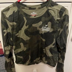 Hollister long sleeve cameo crop top